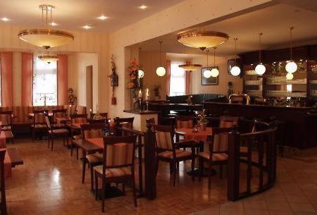 Zur Linde Hotel Heede Екстериор снимка