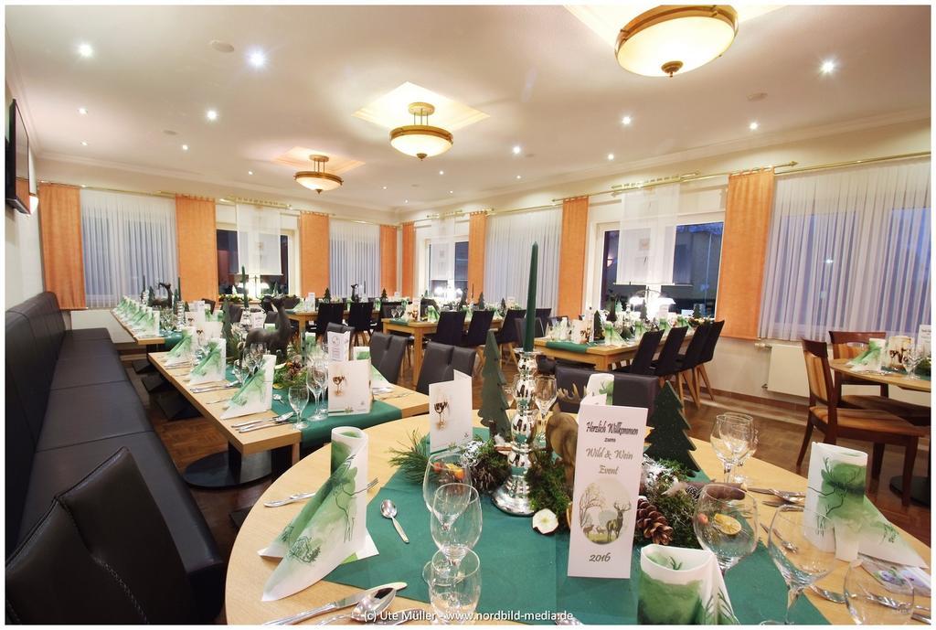 Zur Linde Hotel Heede Екстериор снимка