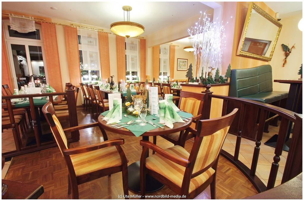 Zur Linde Hotel Heede Екстериор снимка